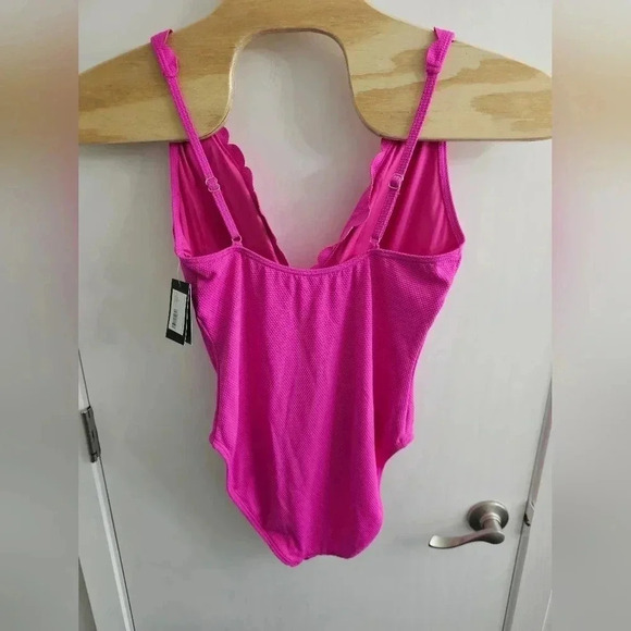 Kate Spade Vivid Snapdragon Scalloped One Piece Swim suit Size XL - Picture 2 of 5